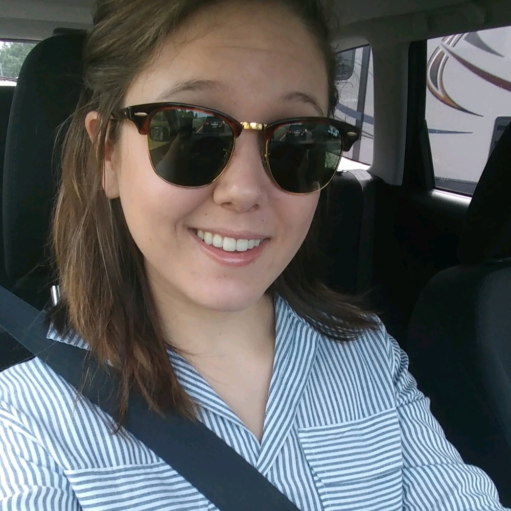 Meet your Posher, Samantha